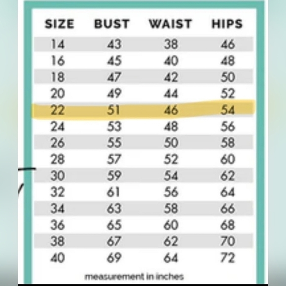 Laura Beth Wedding Dress - Picture 4 of 10